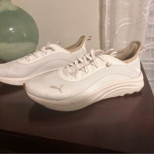 Puma Women's Cream and Tan Sneakers